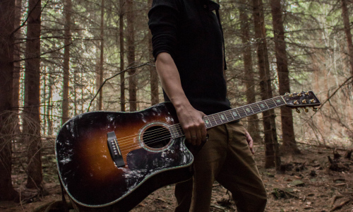 Víkend v M-klubu: Patrik Beránek křtí debut a Nadace Impuls pořádá benefiční koncert