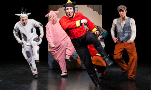 Kocour Mikeš vezme děti za dobrodružstvím