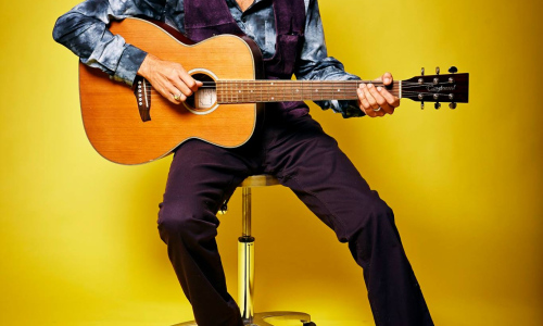 Will Johns, synovec Erica Claptona míří za Oponu