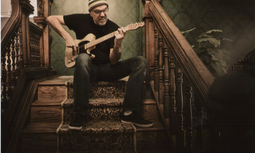 Bluesrockový šaman a bluesová harmonikářka učarují Malou scénu za oponou